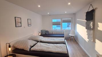 2 bedrooms, desk, free WiFi, bed sheets