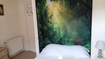 3 slaapkamers, een bureau, een strijkplank/strijkijzer, gratis wifi