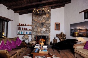 Living area - Santa Cruz Eco Lodge (Santa Cruz)