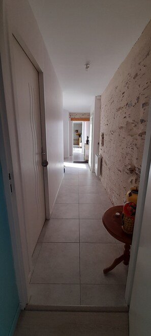 Interior - Maison Atypique Centre de Coëx, Proches des Commerces (Coëx)