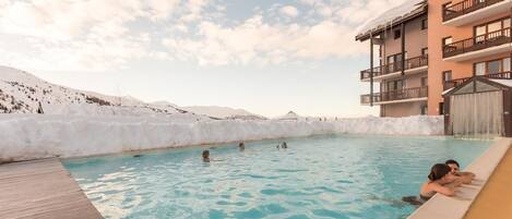 Outdoor pool, a heated pool