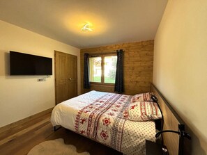 2 bedrooms, WiFi - 250m from ski slopes, Ground floor, terrace, parking, tv, ski locker, 72m², Les Saisies (Villard-sur-Doron)