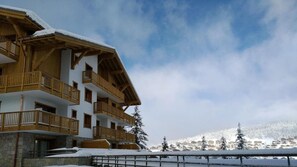 Exterior - 250m from ski slopes, Ground floor, terrace, parking, tv, ski locker, 72m², Les Saisies (Villard-sur-Doron)