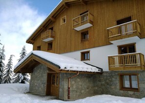 Exterior - 250m from ski slopes, Ground floor, terrace, parking, tv, ski locker, 72m², Les Saisies (Villard-sur-Doron)