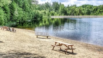 Beach nearby, sun loungers