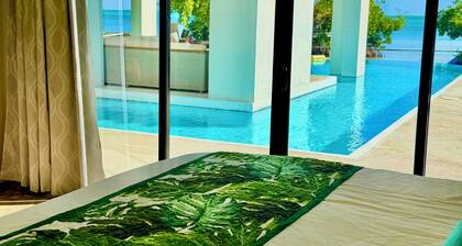 Oceanfront 5 bedroom Hibiscus House Private Villa Beach BEST Pool on the Island