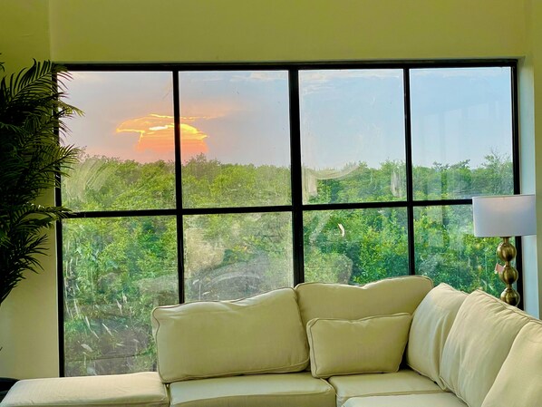 Smart TV, video games, stereo