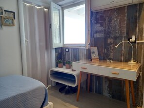 2 bedrooms, iron/ironing board, WiFi, bed sheets - Attic room with terraces facing the sea, close to the beach and Scala dei Turchi (Lido Rossello)