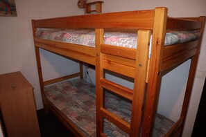 Room - 100m from resort center, 6th floor, balcony, 28m², Les Orres (Les Orres)