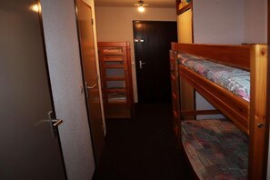 Room - 100m from resort center, 6th floor, balcony, 28m², Les Orres (Les Orres)