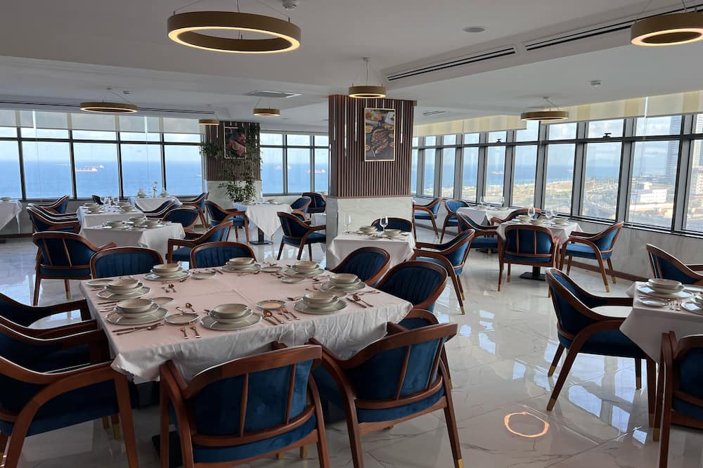 2H Hotel