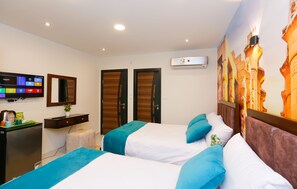 Comfort Room, Multiple Beds, Private Bathroom, Valley View | Desk, soundproofing, iron/ironing board, free WiFi - Diamonds Pyramids View INN  (Giza)
