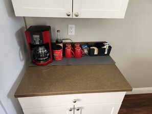 Interior - Charming 3-bedroom apartment close to dining, shopping, bars, and entertainment. (Manchester)