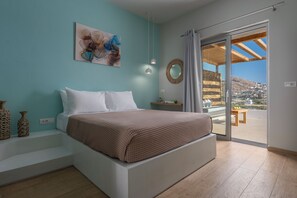 Premium Apartment, 2 Bedrooms, Private Pool | 2 bedrooms, Egyptian cotton sheets, premium bedding, in-room safe