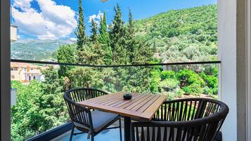 One Bedroom Apartment | Balcón