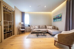 Living area - Hotel Imperial Conference & Spa (Budva)