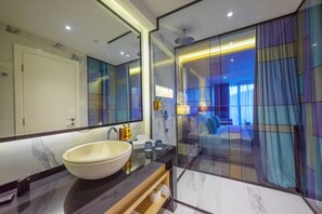 Premium Room | Bathroom | Shower, free toiletries, hair dryer, bathrobes - Hotel Imperial Conference & Spa (Budva)