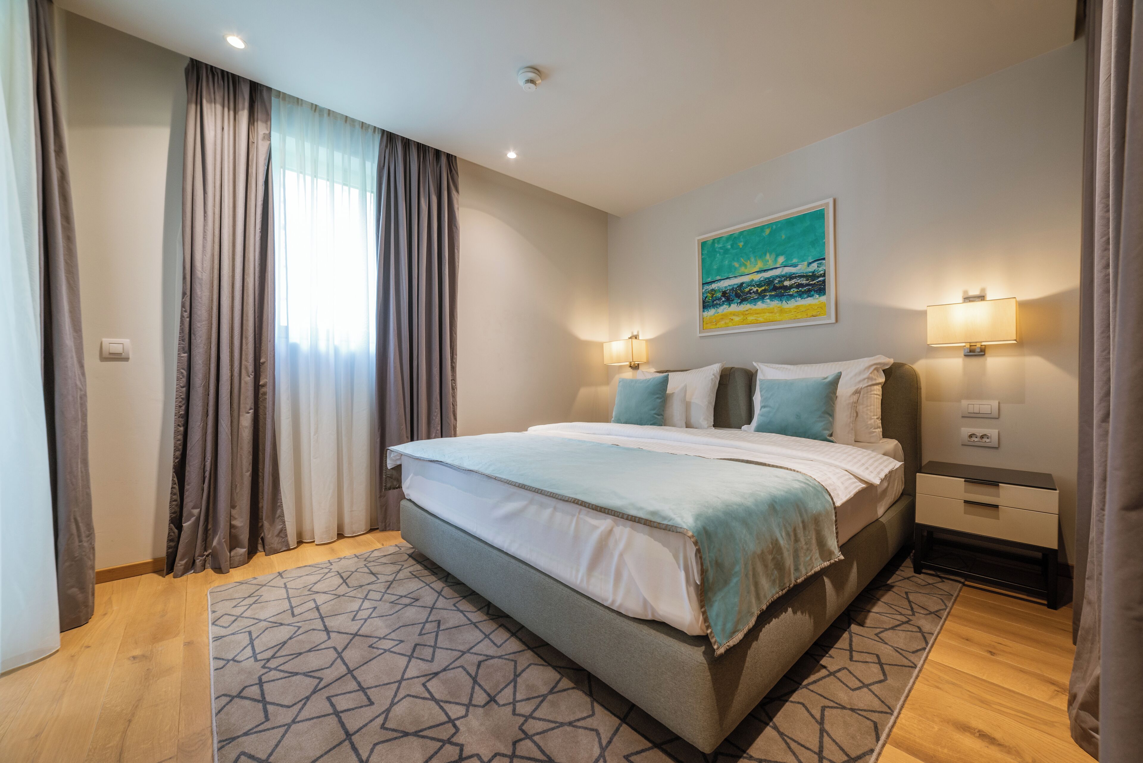 One Bedroom Apartment | Roupas de cama premium, frigobar, escrivaninha, quartos à prova de som