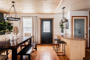 Dining - Big Family Mountain Cabin. Hot Tub, Skiing, Game Room, King Bed, Pet Friendly! (Idaho Springs)