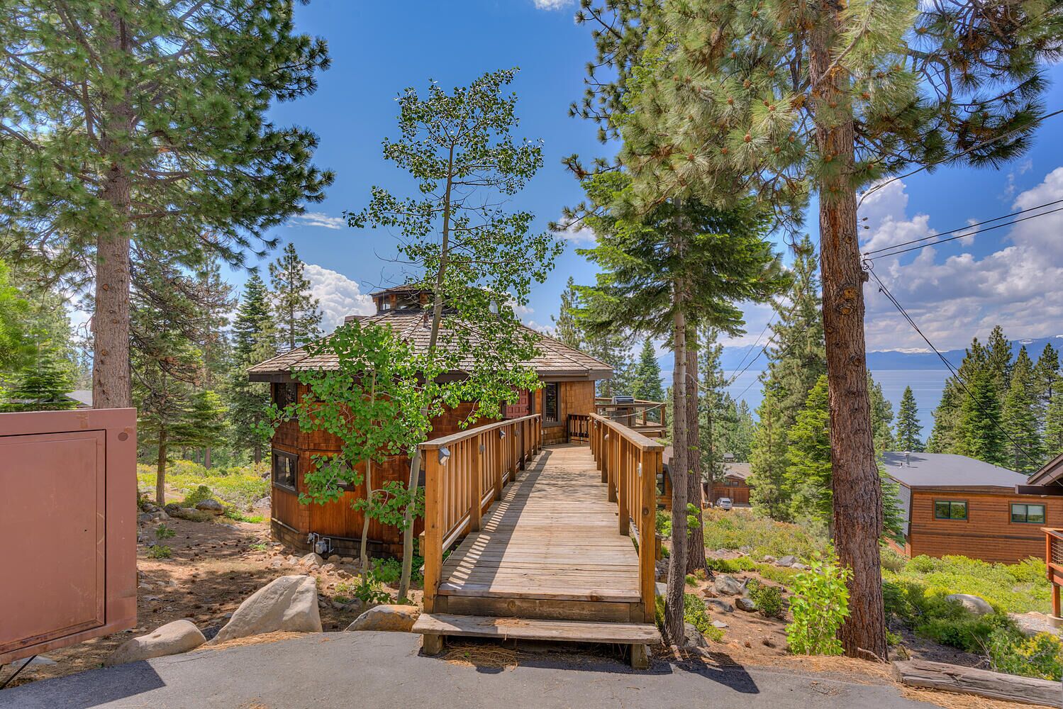 Welcome to your perfect Lake Tahoe Getaway