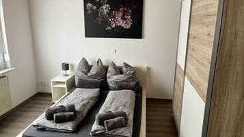1 Schlafzimmer, Bügeleisen/Bügelbrett, kostenloses WLAN, Bettwäsche