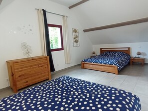 3 bedrooms, WiFi, bed sheets