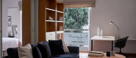 Smart TV, books