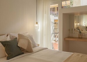 1 室のベッドルーム、デスク、アイロン / アイロン台、WiFi (無料)