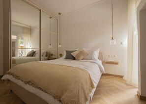 1 bedroom, desk, iron/ironing board, free WiFi