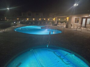 Udendørs pool, opvarmet pool