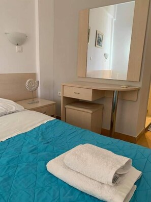 In-room safe, blackout curtains, free WiFi - Vouros Palace (Kalymnos)
