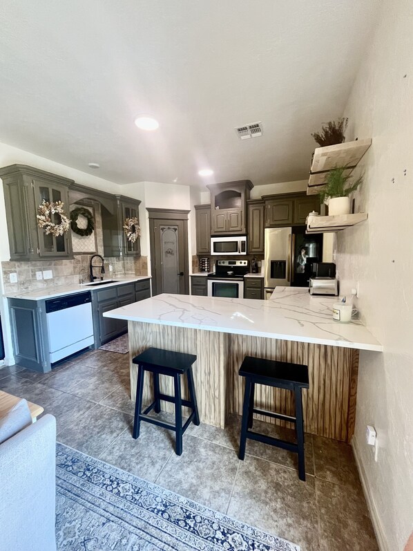 Fridge, microwave, oven, stovetop