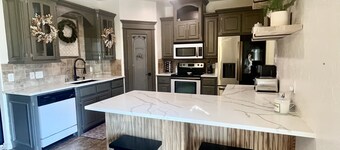 Family friendly home in Elgin
15 min from Fort Sill 