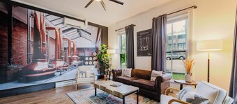 2bd 2bath, Bourbon Trail Cottage Fenced Yard