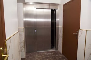 Elevator