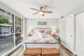2 bedrooms, iron/ironing board, travel cot, WiFi