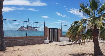Big house in Bahia de Kino in front of the ocean