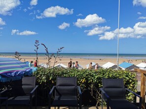 On the beach - Villa Front de Mer, Accès Direct Plage de Sable fin (Courseulles-sur-Mer)