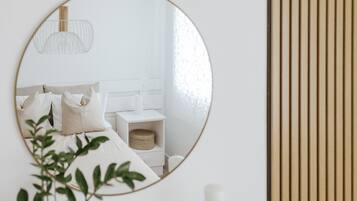 2 dormitorios, caja fuerte, wifi y ropa de cama