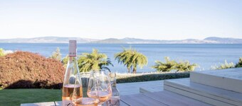 Panoramic Lake Views | Quiet, Spacious & Relaxed