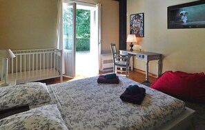 4 chambres, lit parapluie, Wi-Fi gratuit, draps fournis