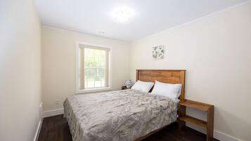 Chalet | Iron/ironing board, free WiFi, bed sheets