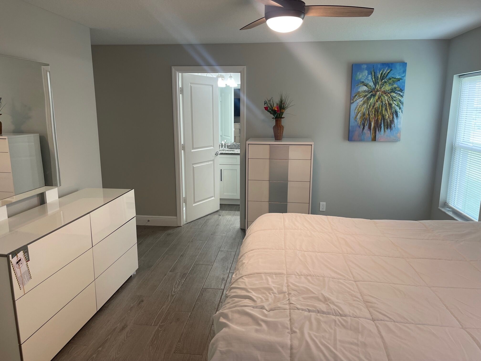 3 bedrooms, desk, iron/ironing board, WiFi