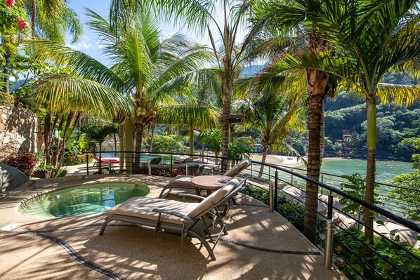 Outdoor pool - Puerto Vallarta Ocean Frontage Family Vacation Home (Boca de Tomatlán)