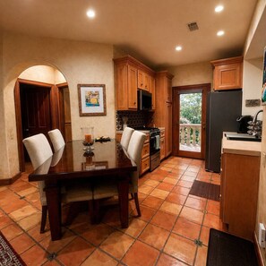 Dining - Secluded Westside Studio (Atascadero)