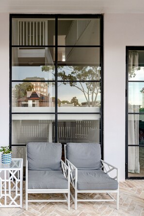 Property grounds - Luxe historic six-bedroom house in heart of Newcastle (Newcastle)