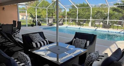 The Little Coconut Flower. Enjoy serene Florida time with friends, and family .