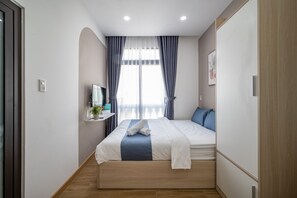 Business Studio | Free WiFi - Cozrum Homes - Selina Residence (Ho Chi Minh City)