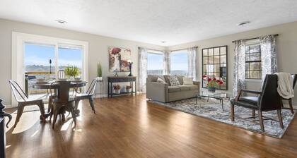 "AMAZING RETREAT" Minutes to Downtown Hollister, Branson and Thunder Ridge