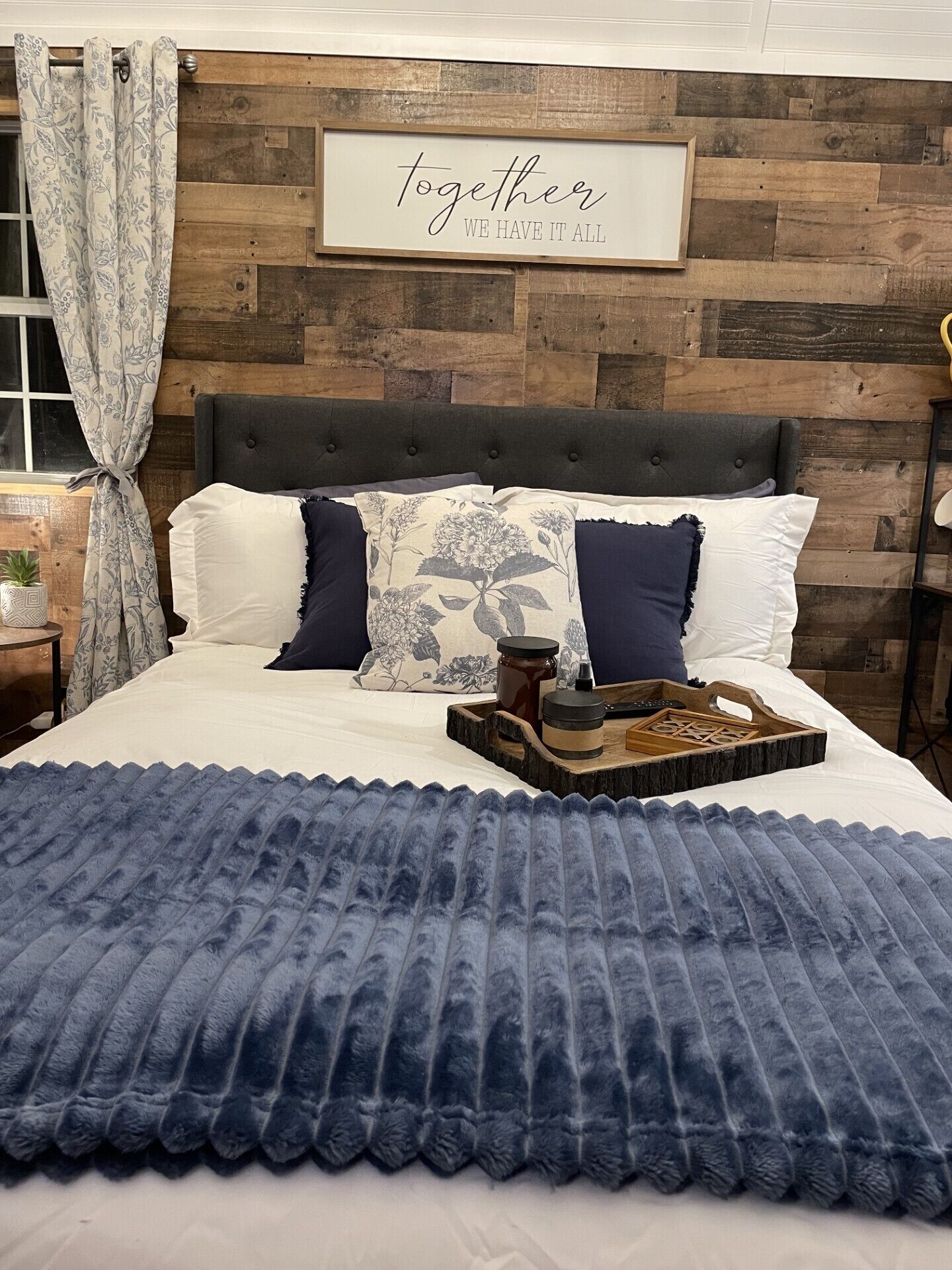 Family Cabin, Non Smoking, Garden View | Iron/ironing board, free WiFi, bed sheets